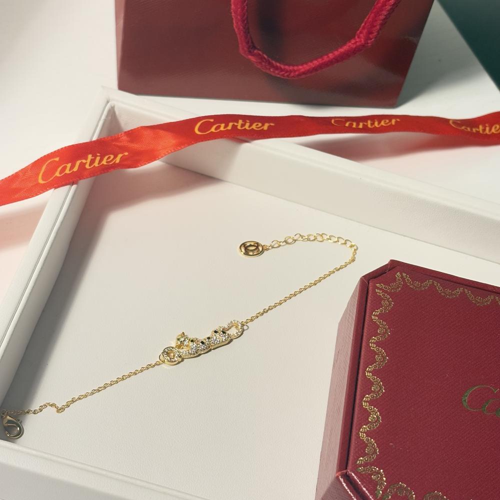 اسوارة كارتير بانثير نسائية ذهبي ستيل عيون خضراء