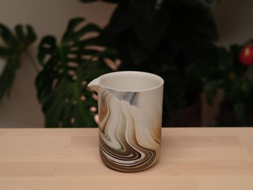 إبريق المجرة اليدوي