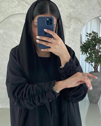 عباية سوداء قماش كريب ملكي