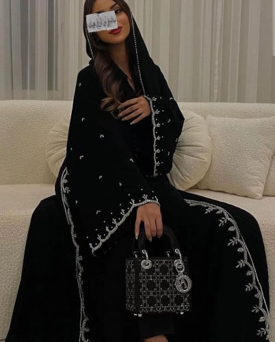 عباية سوداء قماش كريب