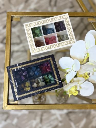 مستكة معطرة بروائح مشكلة