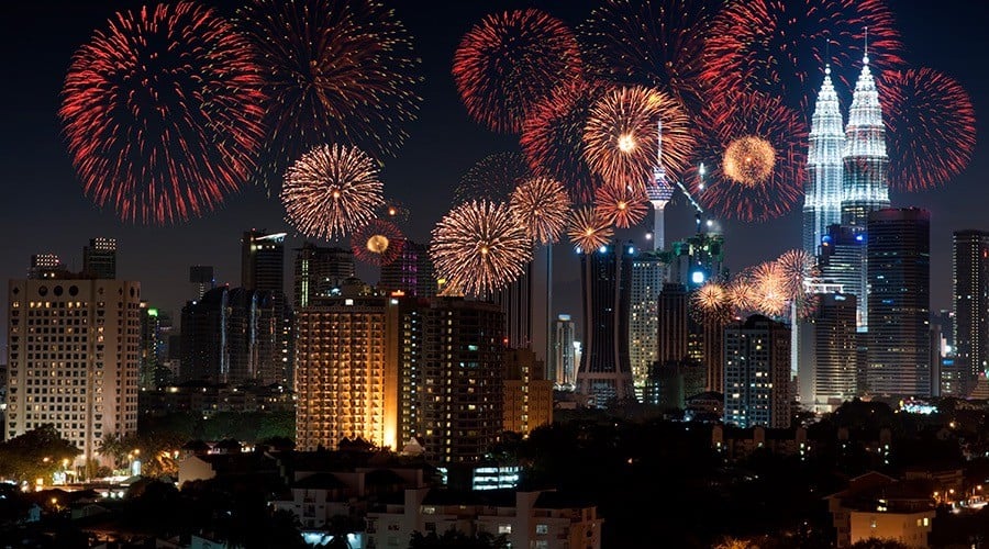 عروض يوم التأسيس 2024 - 1445