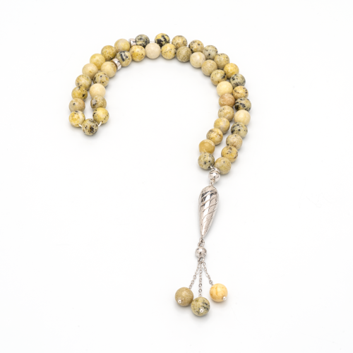 سبحة من حجر طبيعي مميز