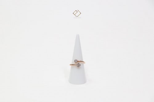 خاتم نسائي ذهب عيار 18 مرصع بالزركون