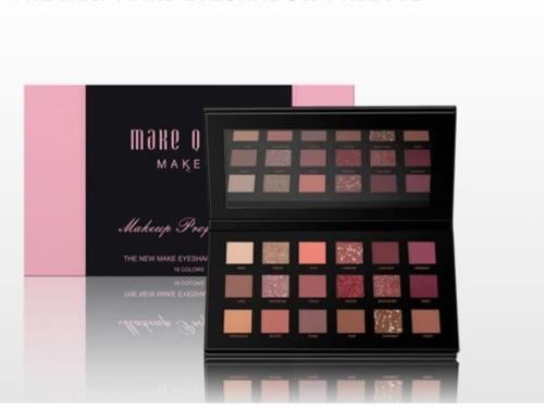 ميك اب كوين مجموعة ظلال العيون 18 لون MQ 118