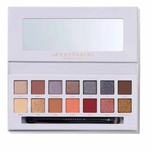 أناستاسيا كارلي الكتاب المقدس لتظليل الجفون