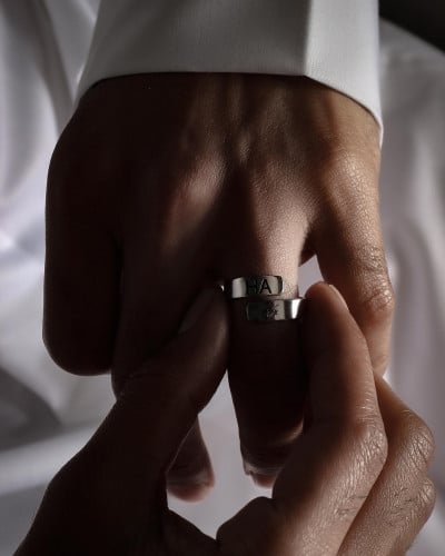 خاتم بالحروف حسب الطلب ماسكين يد بعض