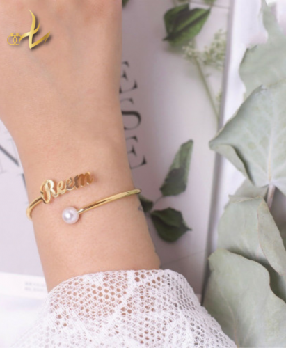 هدايا نسائية هدايا حب هدايا بالاسم هدايا اساور بالاسم متجر سارة