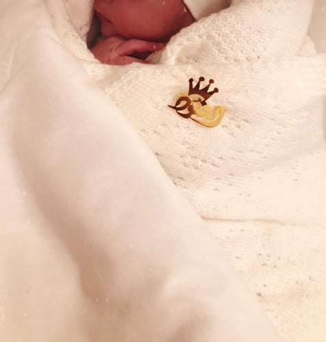 بروشات اطفال أنيقة بالاسم