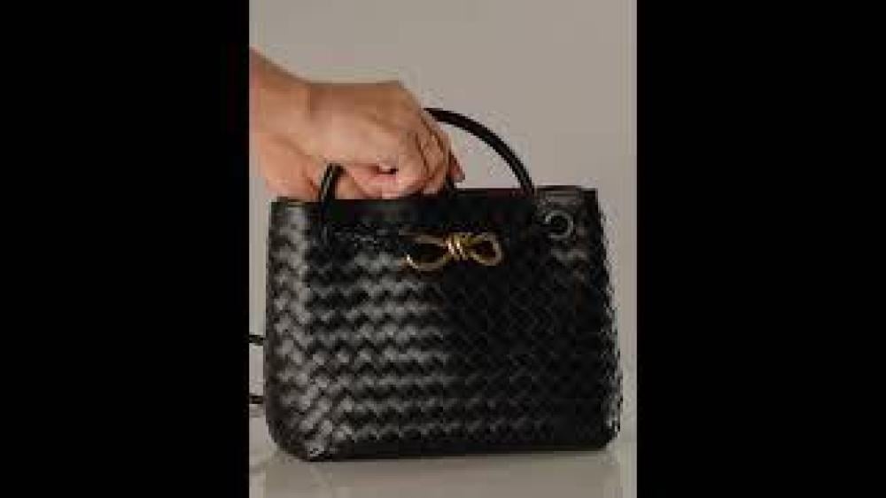 بوتيغا انديامو | رمادي