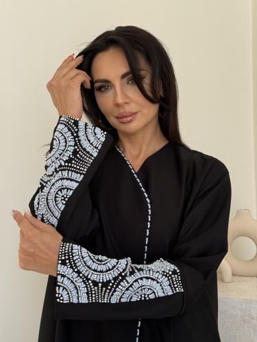 عباية مع تطريز وشك ( 325 )