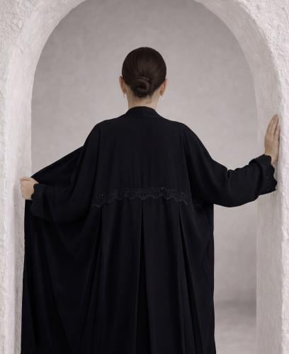 نصف بشت مطرز و بكسرات في الظهر #2615