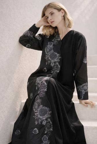 عباية بتدخيلات من الجاكار المطبوع #2619