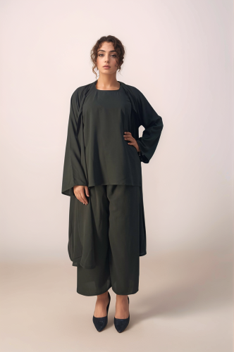 طقم سفر لون أخضر عشبي