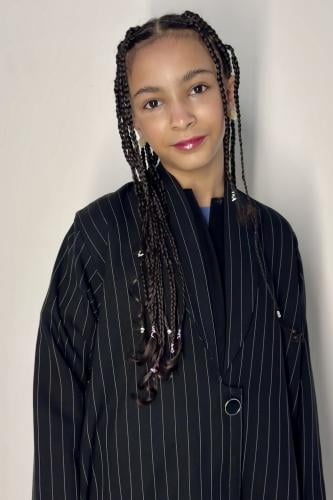 عباية مقلمة للبنات