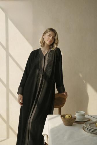 عباية مع تطريز و تخريم #26114