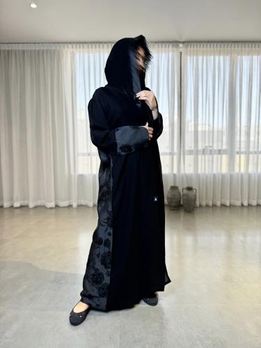 عباية بتدخيلات من الجاكار المشجر