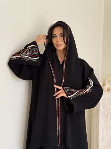 عباية مع تطريز  ملون ( 321 )