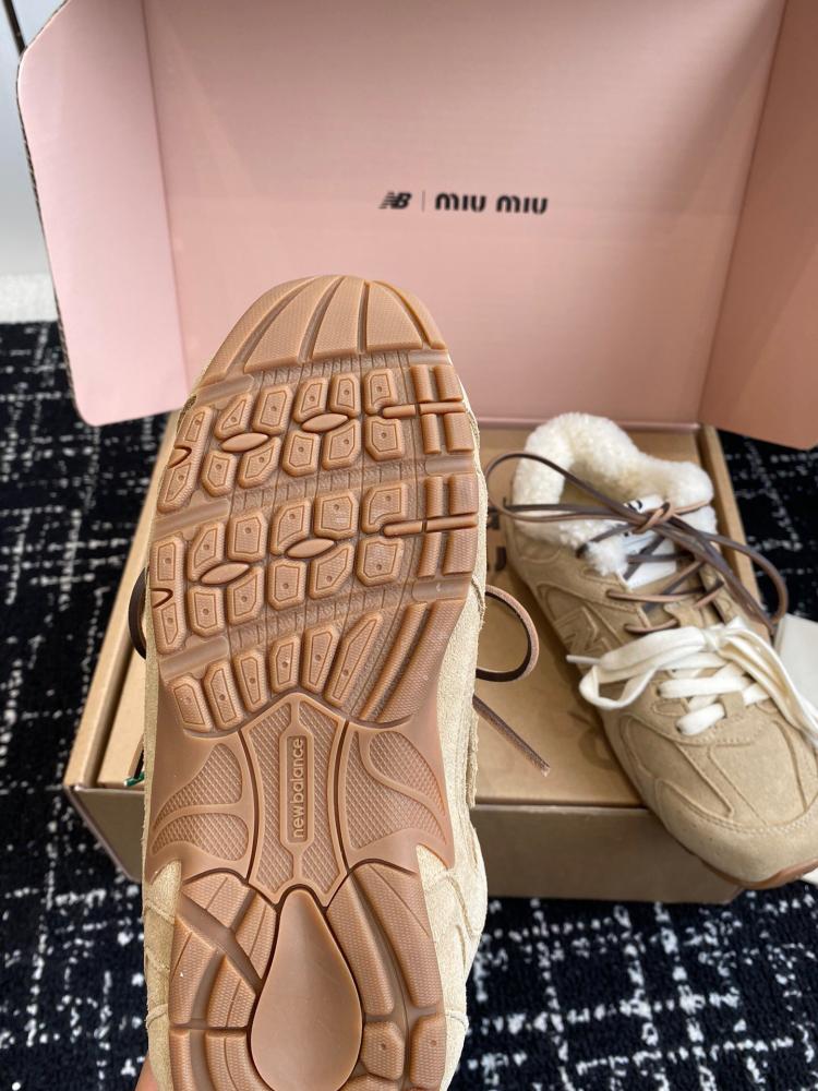 حذاء 530 miumiu X New Balance