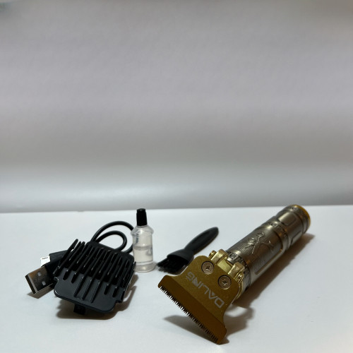 مكينة حلاقة حديد علبة ابيض