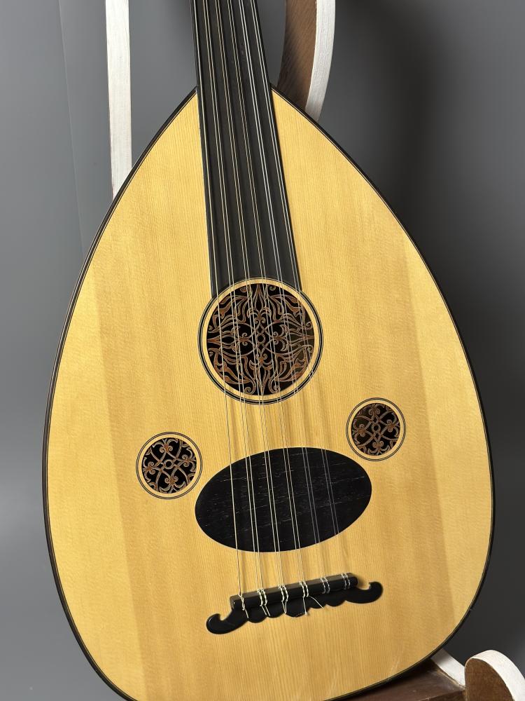 عود تركي - علي نشادر