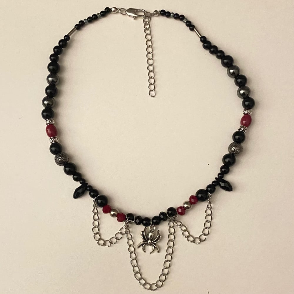 Spider net necklace