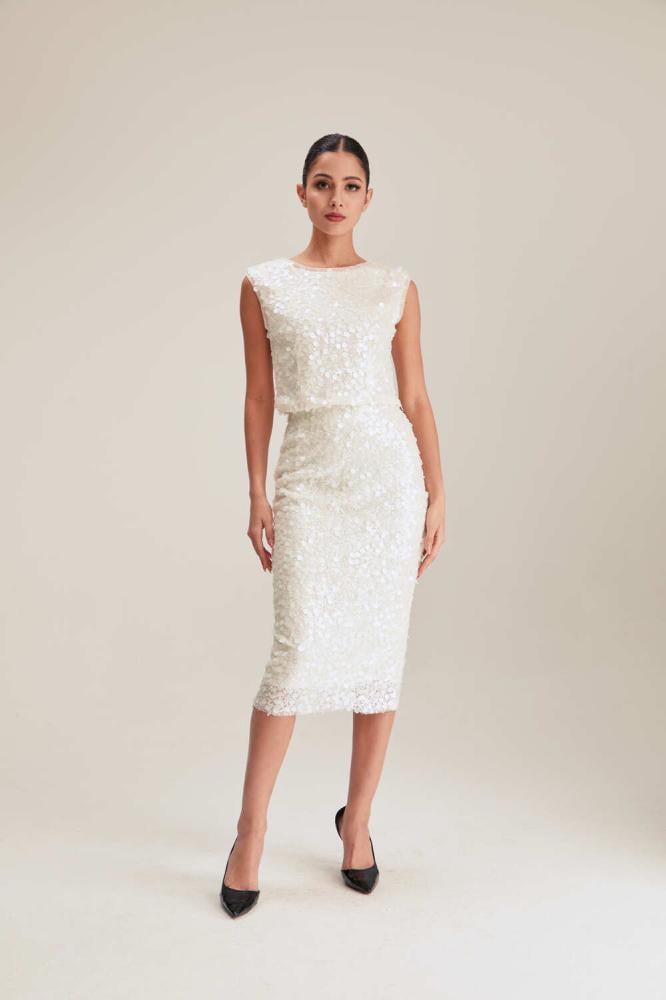 تنورة ترتر بقصة ضيقة