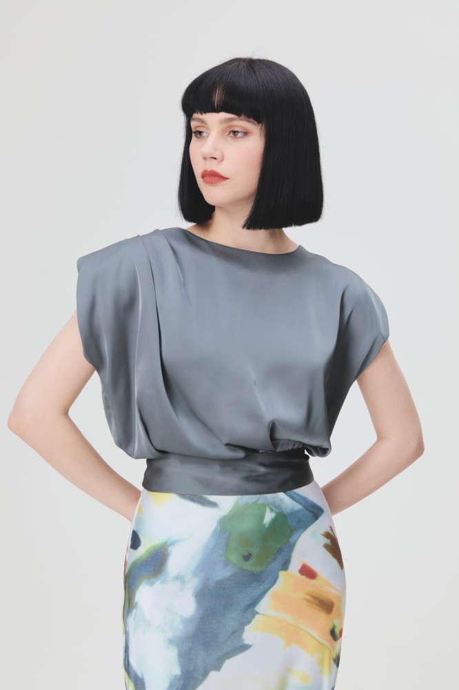 Blouse with broad shoulders سنبل SONBOL