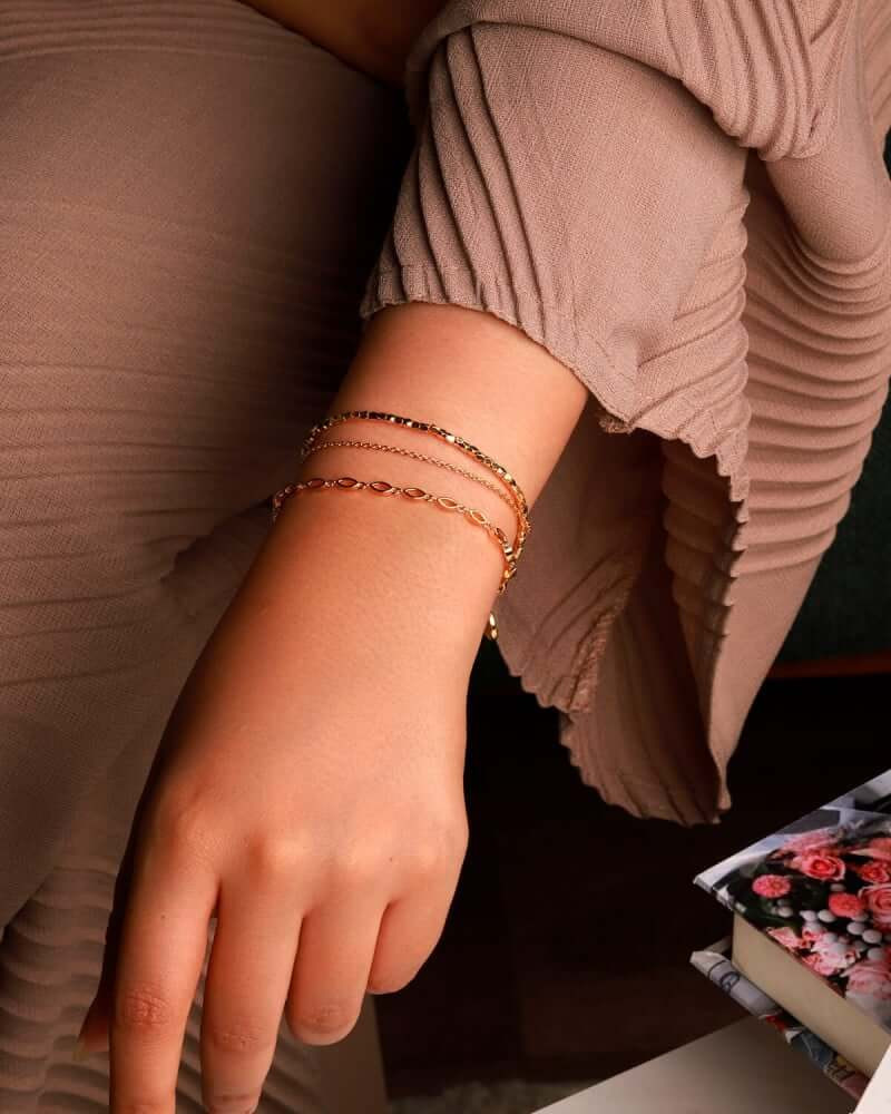 ‎ طقم اساور نسائيه باللون الذهبي   |   ZJS032L01