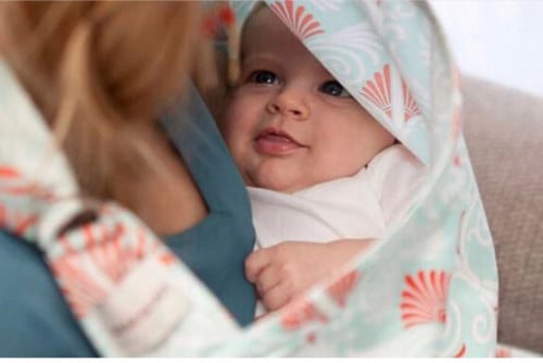 غطاء ومريلة لإرضاع المولود متعدد الإستخدام