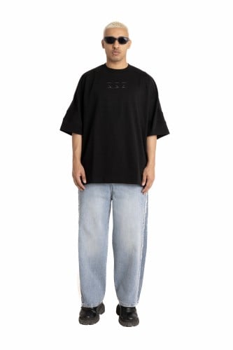 Black T-shirt