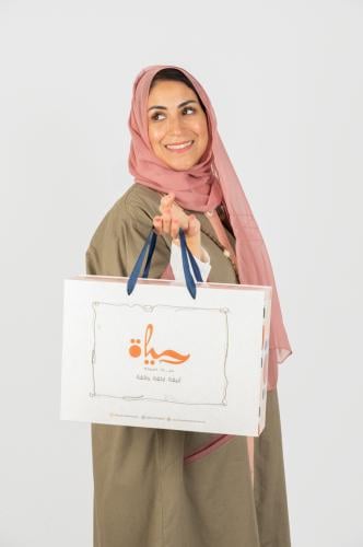 طرحة وردي غامق خفيفة