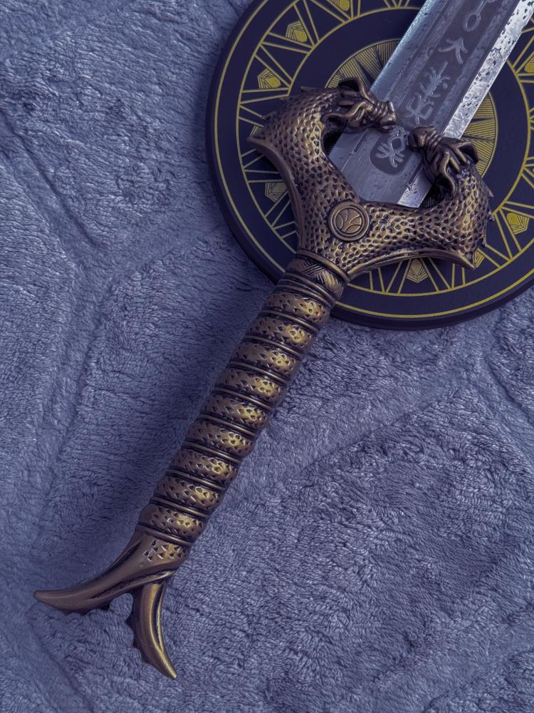 DC sword - wonder woman