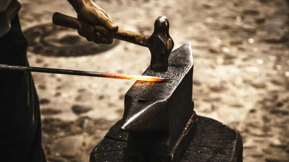 أنواع فولاذ السيوف