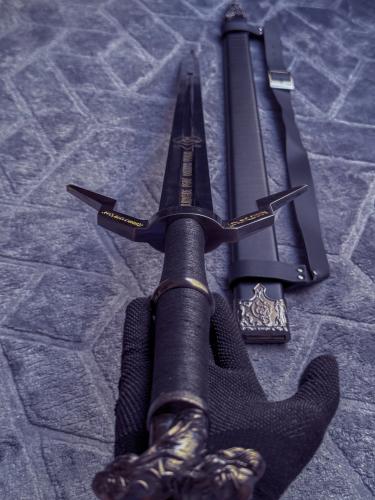سيف جيرالت Geralt of Rivia - Sliver