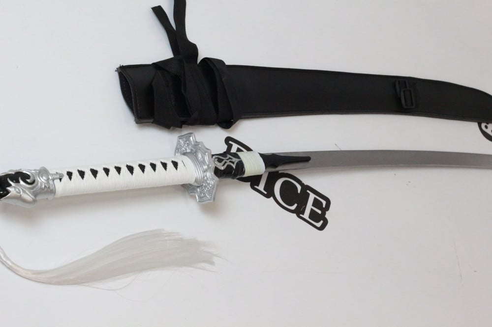 سيف نير اوتوماتا