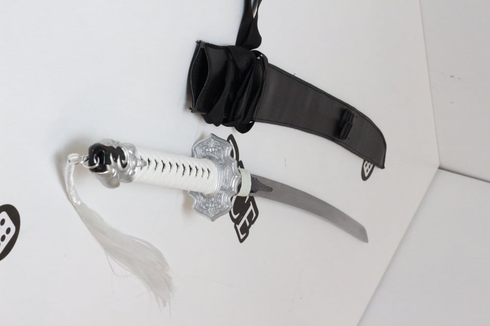 سيف نير اوتوماتا