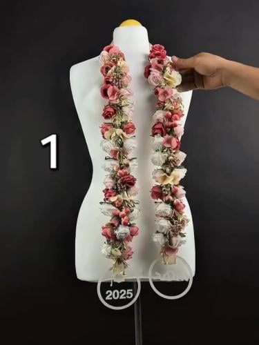 عقد ورد تخرج بالاسم