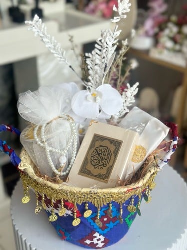 تنسيق رمضاني بالورد الصناعي