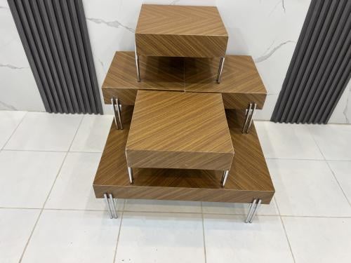 طقم طاولات حبه كبير وأربع صغير بديل رخام