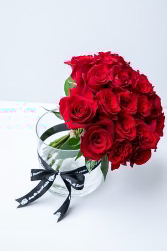 فازه ورد أحمر