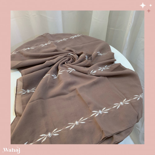 طرحة نود بتطريز ابيض