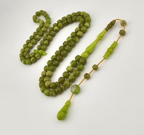 سبحه فاتوران ناعمه بلون تفاحي معرق و خرز صندوقي قياس 6 في 6 ملم 99 خرزه