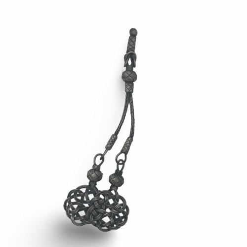 طربزونه فضه بتصميم حلقي و اطراف ثنائيه ومشبك كبس. عيار 1000