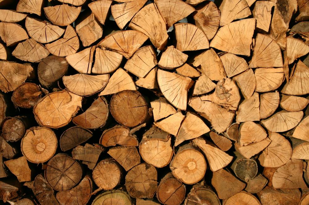 Wood in the bedroom: the secret of comfort and harmony