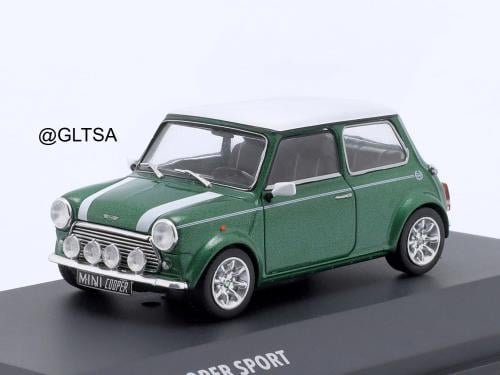 Mini Cooper Sport Pack 1994 British Racing Green 1:43 Solido S4316601