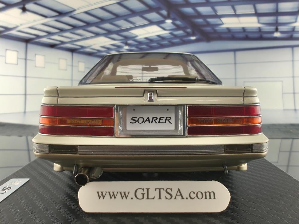 ミニカー 1/18 TOYOTA SOARA 3.0GT-LIMITED Ignition Model 1:18 Toyota Soarer (Z20) 3.0GT Limited in
