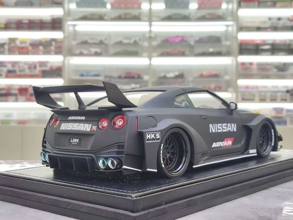 Nissan GT-R GTR 35GT RRS Matte Black 1:18 IVY LIMITED