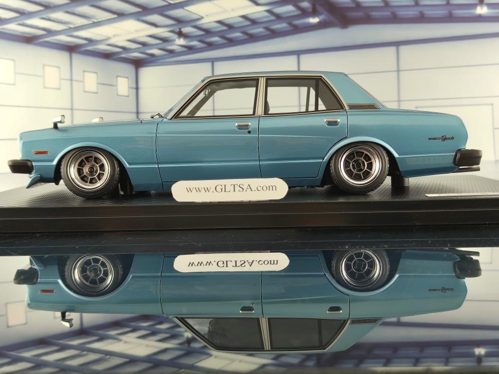Toyota MarkII Sedan Grande Light Blue Metallic 1:18 Ignition Model