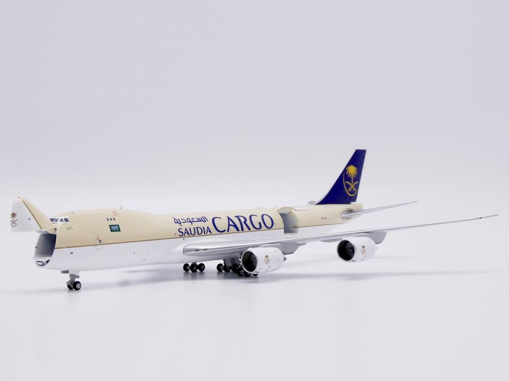 Saudi Arabian Airlines Cargo Boeing 747-8F HZ-A13 1:400 JC